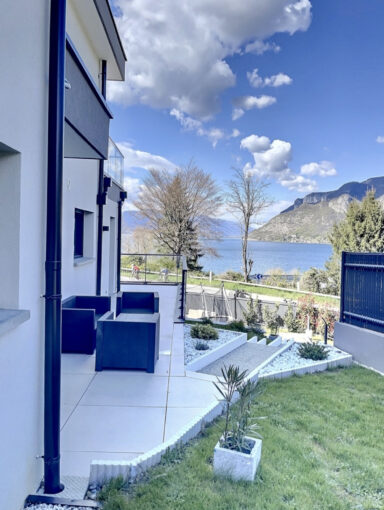 Brison-Saint-Innocent Villa contemporaine vue lac   – 9 pièces – 6 chambres – 215 m²