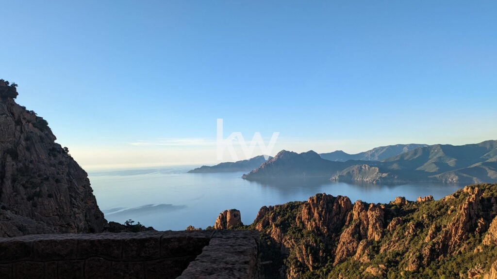 PORTO OTA ensemble provençal 904m2 vue mer, belles prestatio – 1 pièce – 1 chambre – 904 m²