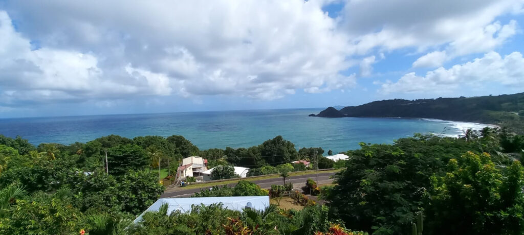 MARIGOT – IMMEUBLE STANDING DE 4 APPT – 577000EUR – 12 pièces – 1 chambre – 250 m²