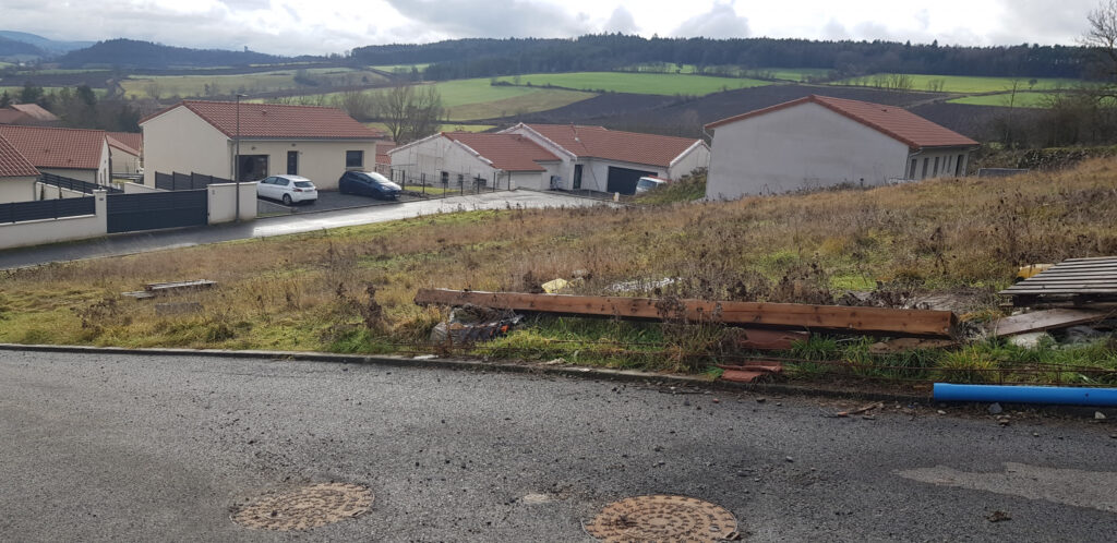 Terrai à bâtir 1153 m2