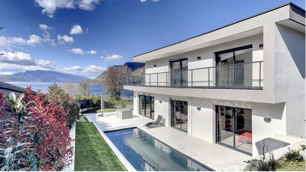 Brison-Saint-Innocent Villa contemporaine vue lac   – 9 pièces – 6 chambres – 215 m²