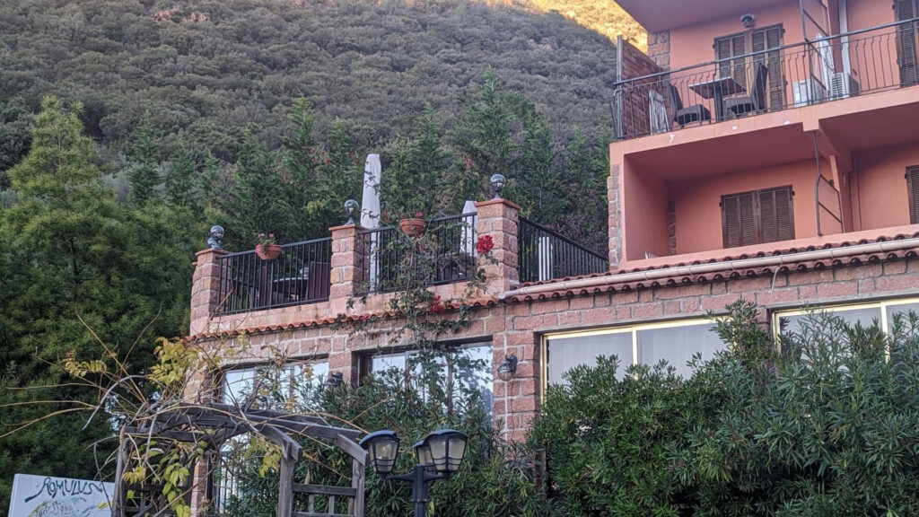 PORTO OTA ensemble provençal 904m2 vue mer, belles prestatio – 1 pièce – 1 chambre – 904 m²