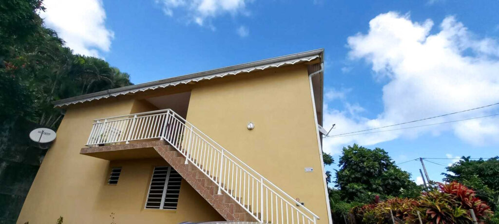 MARIGOT – IMMEUBLE STANDING DE 4 APPT – 577000EUR – 12 pièces – 1 chambre – 250 m²