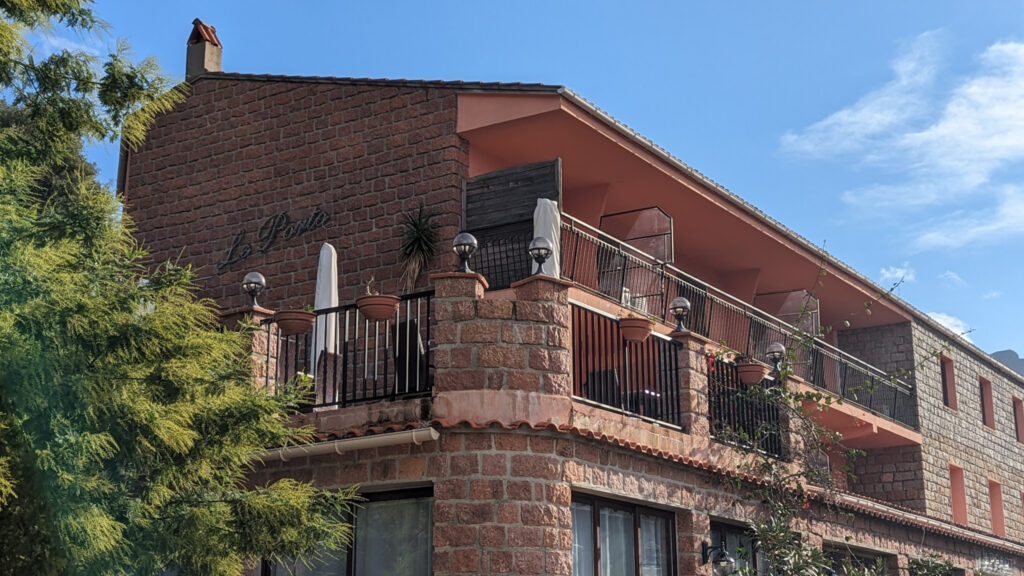 PORTO OTA DUPLEX T3 49M2 jardinet belles prestations sans vi – 3 pièces – 2 chambres – 53 m²