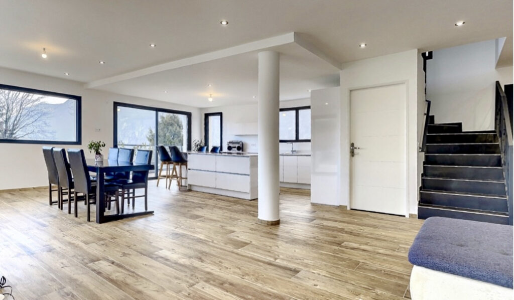 Brison-Saint-Innocent Villa contemporaine vue lac   – 9 pièces – 6 chambres – 215 m²