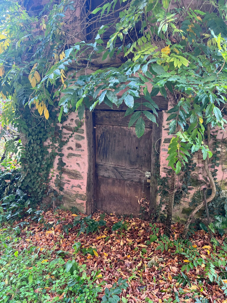 Ensemble de charme à rénover – 5 pièces – 2 chambres – 170 m²