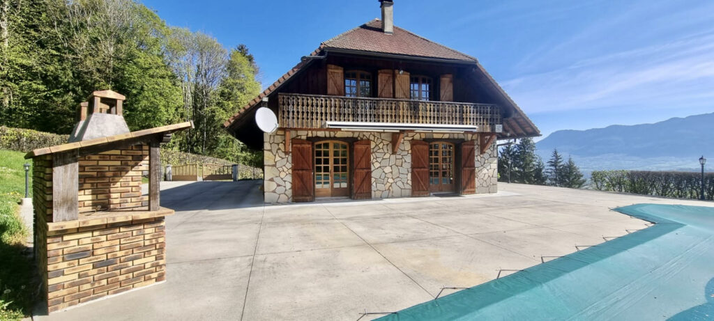 Bourget-Du-Lac Maison de 297m2 – 8 pièces – 6 chambres – 297 m²