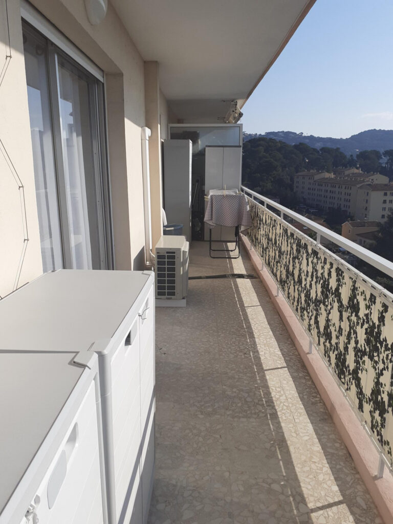 Le Cannet Quariter Maurice Jean Pierre T2  Vue dégagée ,Mer – 2 pièces – 1 chambre – 45.9 m²