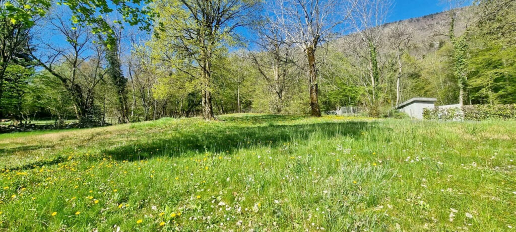 Bourget-Du-Lac Maison de 297m2 – 8 pièces – 6 chambres – 297 m²