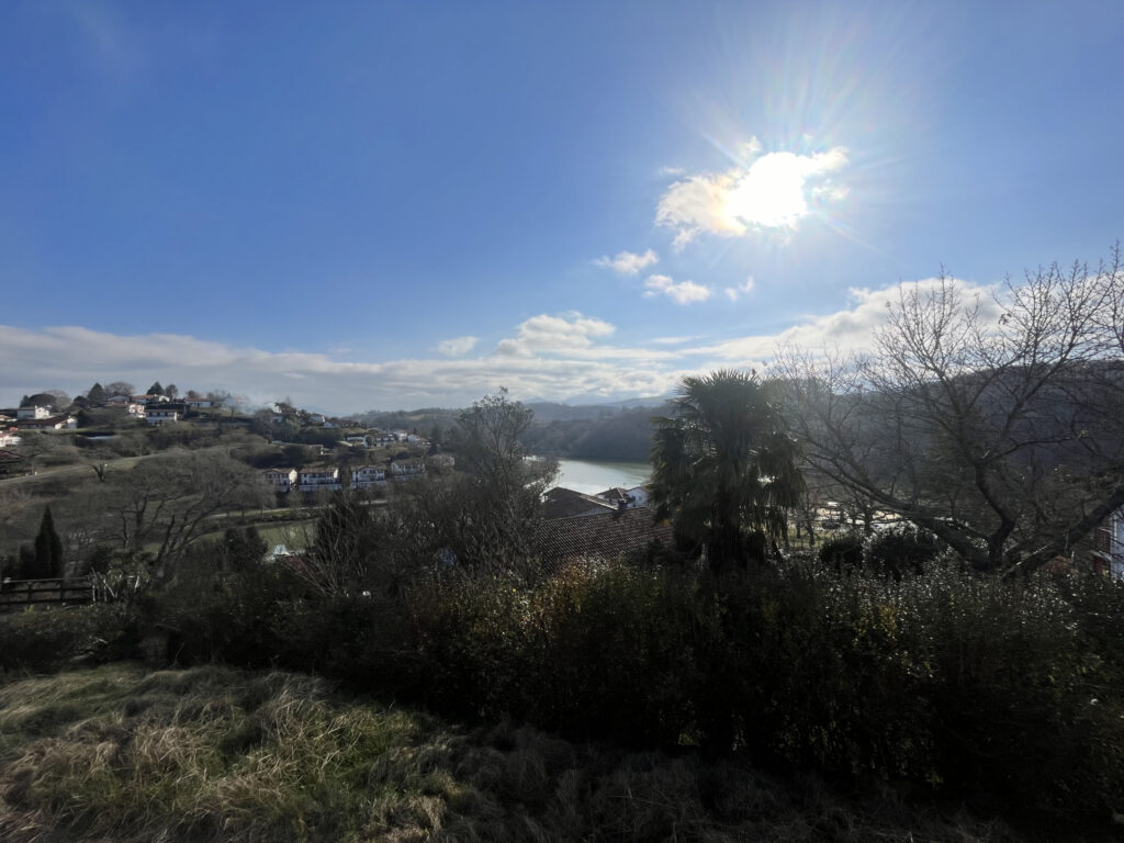 RARE! MAISON AVEC T2 INDÉPENDANT ET PISCINE!LAC DE ST PÉE SUR NIVELLE – 6 pièces – 4 chambres – 210 m²