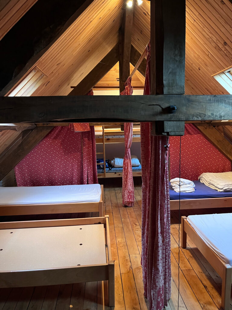 Ensemble de charme à rénover – 5 pièces – 2 chambres – 170 m²