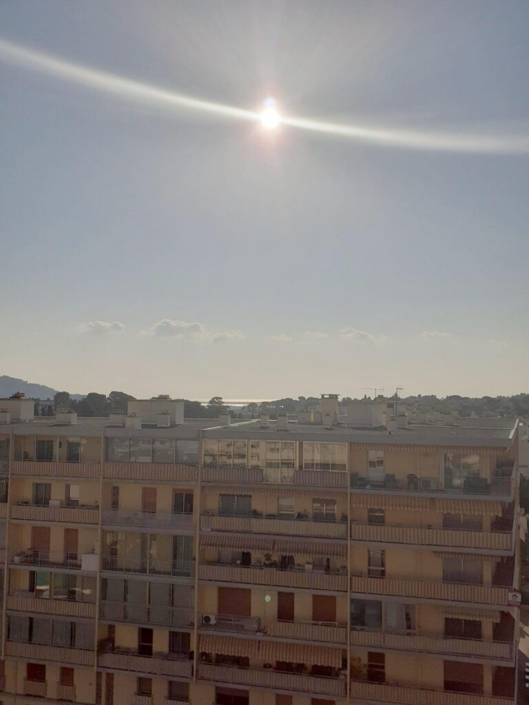 Le Cannet Quariter Maurice Jean Pierre T2  Vue dégagée ,Mer – 2 pièces – 1 chambre – 45.9 m²