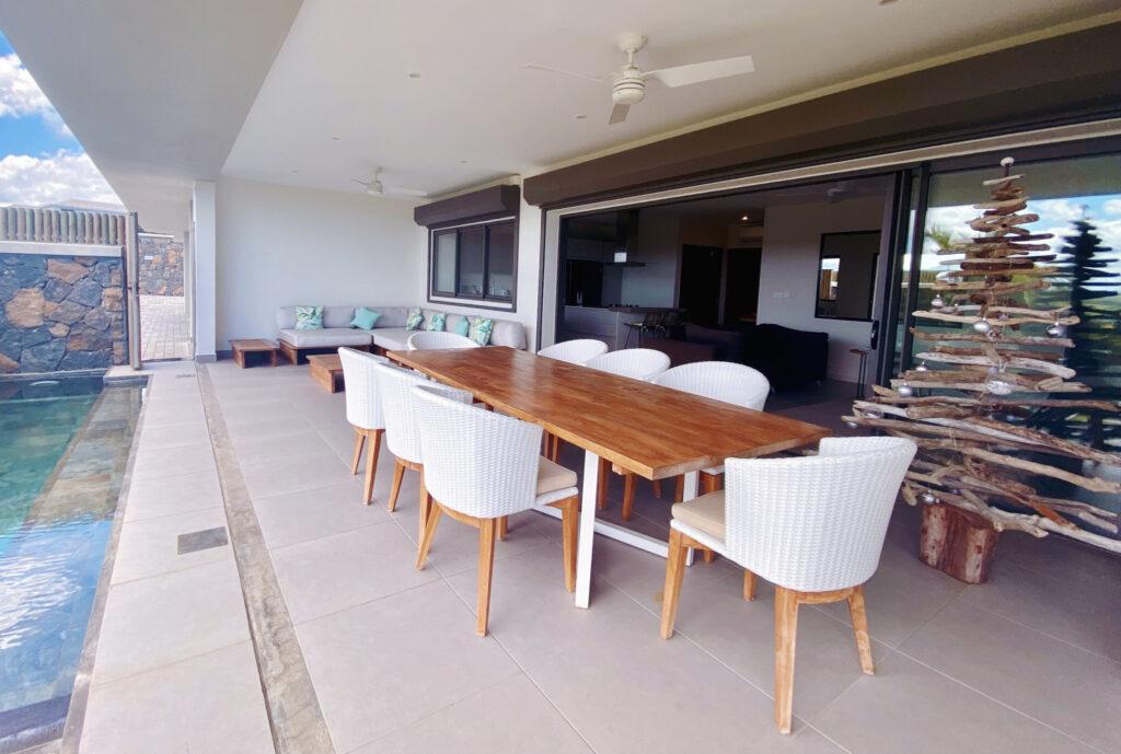 Vue à couper le souffle ! Occasion exceptionnelle à saisir a – 5 pièces – 3 chambres – 196 m²