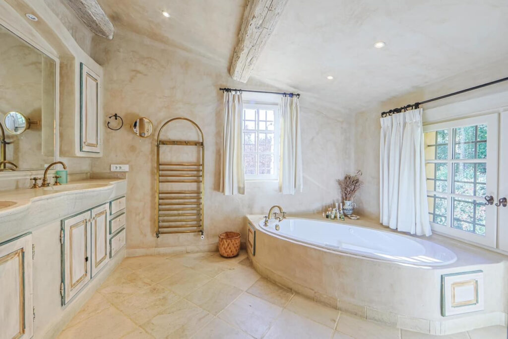 Luxueuse villa provençale avec vue mer panoramique à Cabris – 11 pièces – 5 chambres – 381 m²