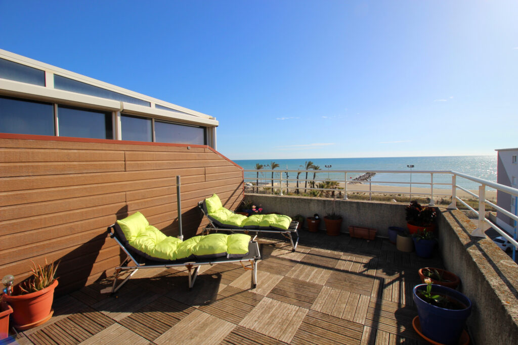 Magnifique appartement face à la mer  – 3 pièces – 2 chambres – 98 m²