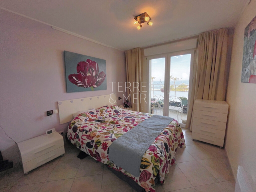 Magnifique appartement face à la mer  – 3 pièces – 2 chambres – 98 m²