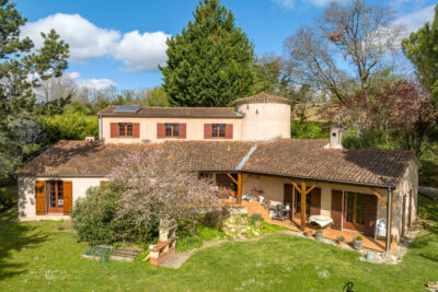 Belle demeure de 205m2 offrant un point de vue exceptionnel – 8 pièces – 5 chambres – 205 m²