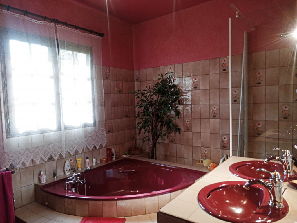 Belle demeure de 205m2 offrant un point de vue exceptionnel – 8 pièces – 5 chambres – 205 m²