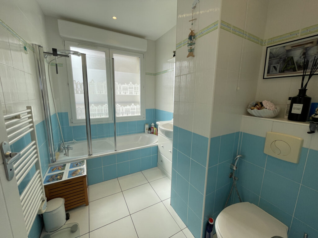 Magnifique appartement face à la mer  – 3 pièces – 2 chambres – 98 m²