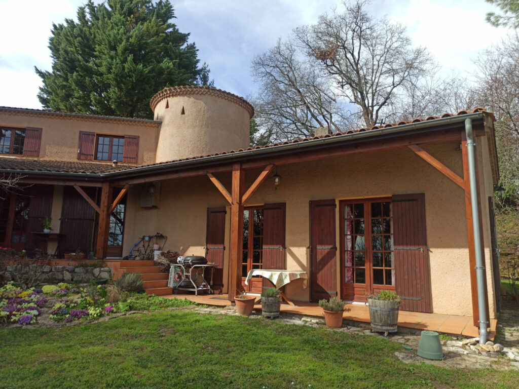 Belle demeure de 205m2 offrant un point de vue exceptionnel – 8 pièces – 5 chambres – 205 m²