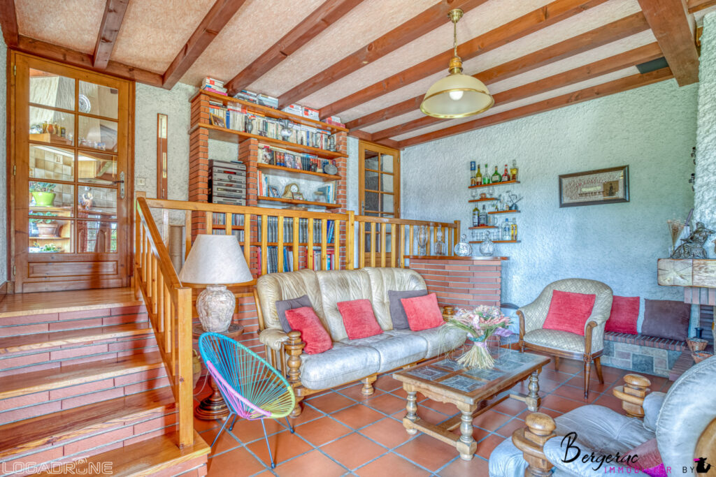 Belle demeure de 205m2 offrant un point de vue exceptionnel – 8 pièces – 5 chambres – 205 m²