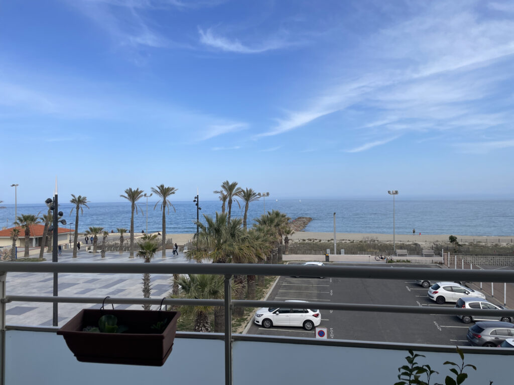 Magnifique appartement face à la mer  – 3 pièces – 2 chambres – 98 m²