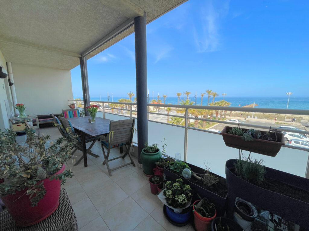 Magnifique appartement face à la mer  – 3 pièces – 2 chambres – 98 m²