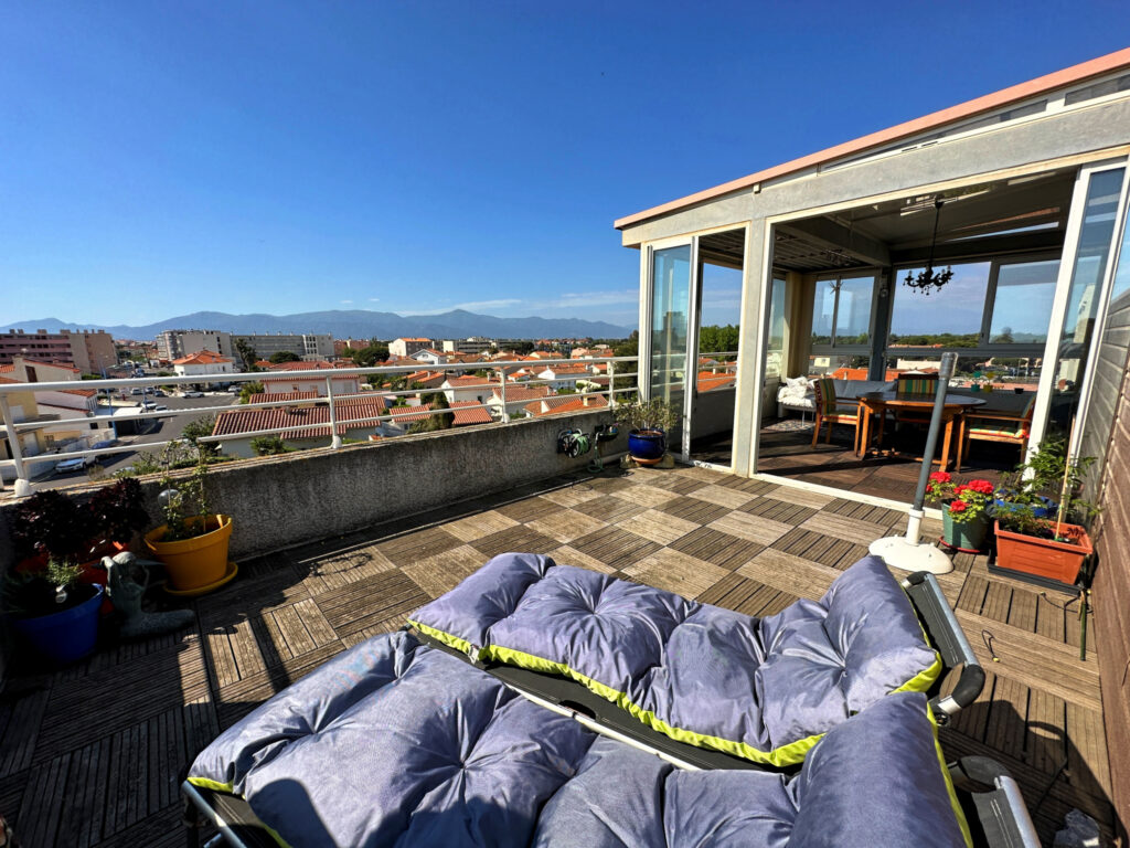 Magnifique appartement face à la mer  – 3 pièces – 2 chambres – 98 m²