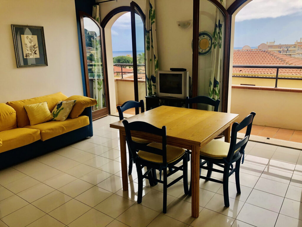 Appartement  Roquebrune-Cap-Martin 2 pièces, terrasse, resid – 2 pièces – 1 chambre – 39 m²