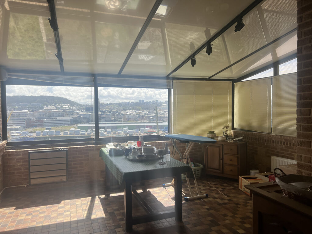 A vendre maison d’habitation vue port, T4 , double garage, j – 4 pièces – 3 chambres – 103 m²