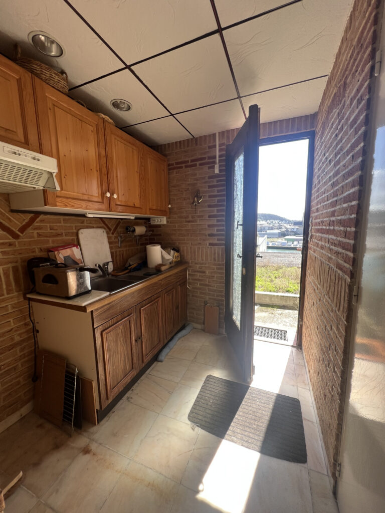 A vendre maison d’habitation vue port, T4 , double garage, j – 4 pièces – 3 chambres – 103 m²