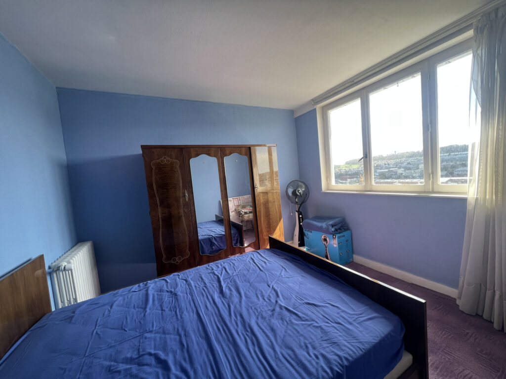 A vendre maison d’habitation vue port, T4 , double garage, j – 4 pièces – 3 chambres – 103 m²