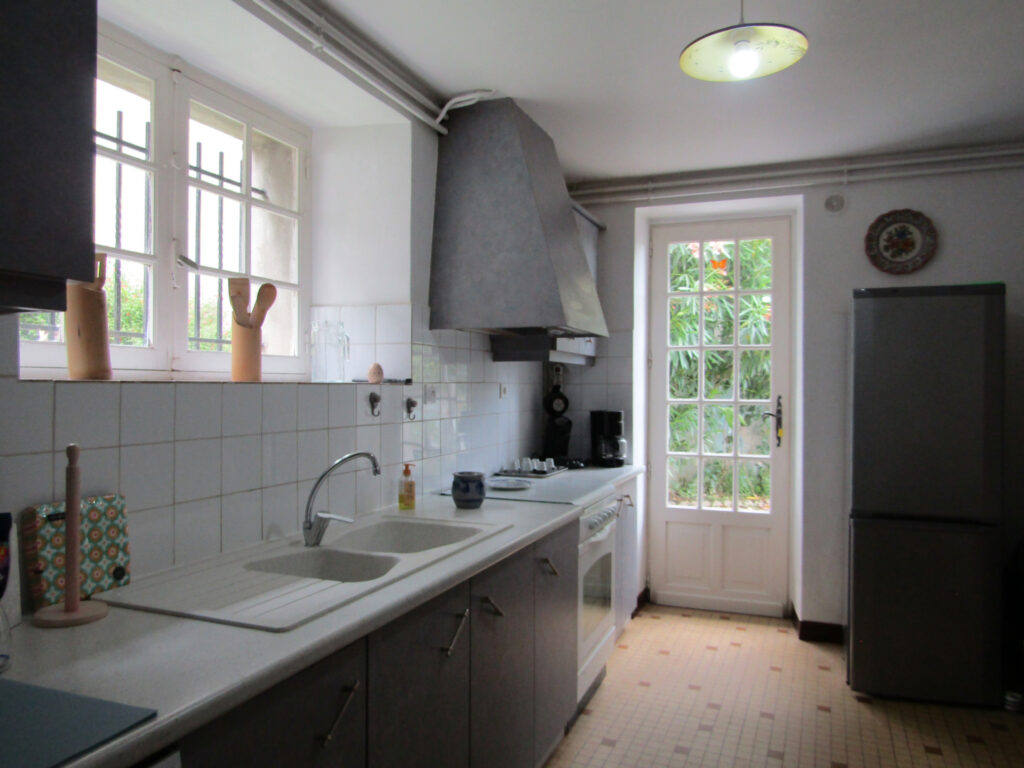 ENSEMBLE IMMOBILIER DE CARACTERE – 12 pièces – 7 chambres – 400 m²