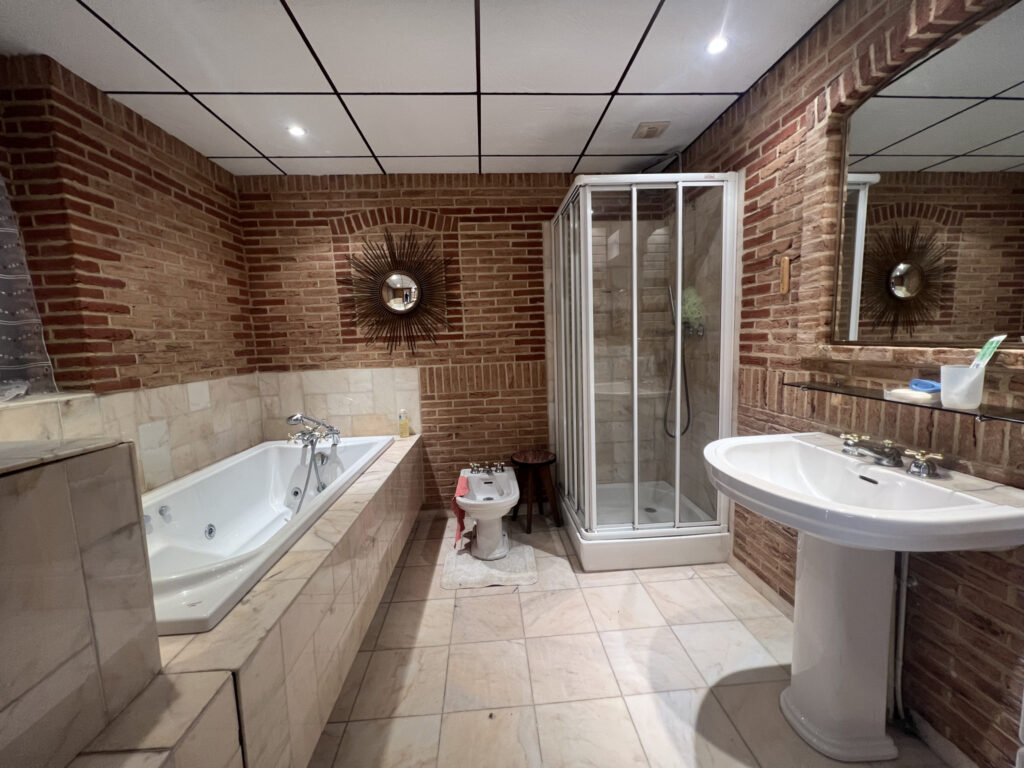 A vendre maison d’habitation vue port, T4 , double garage, j – 4 pièces – 3 chambres – 103 m²