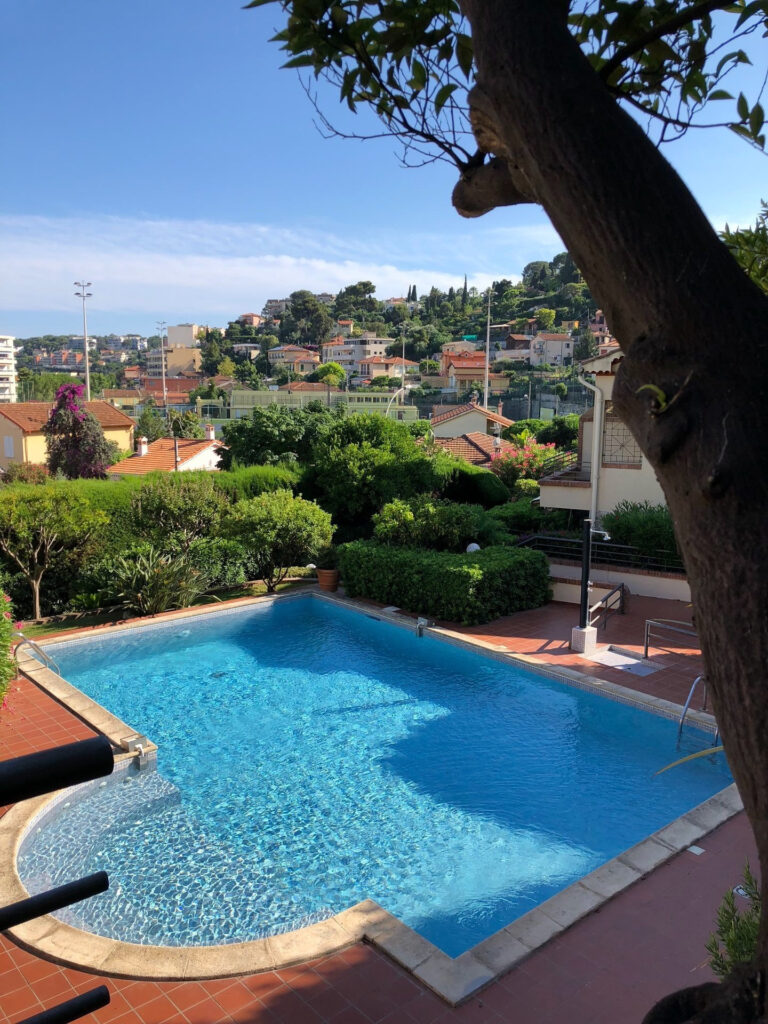 Appartement  Roquebrune-Cap-Martin 2 pièces, terrasse, resid – 2 pièces – 1 chambre – 39 m²