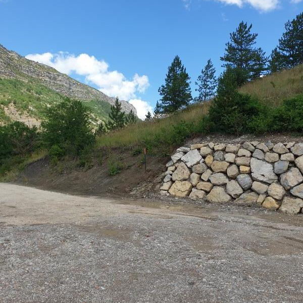 Terrain à vendre à Rémuzat
