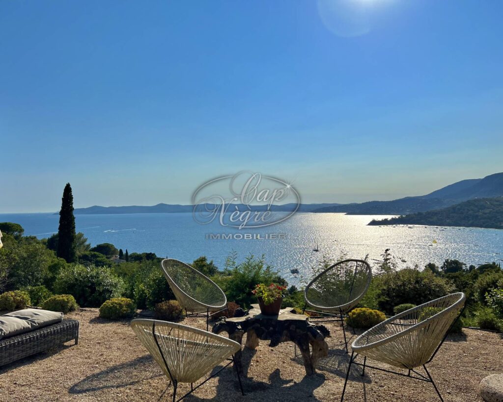 DOMAINE DU CAP NÈGRE – RARE – PROPRIETE VUE MER – NR pièces – NR chambres – 210 m²