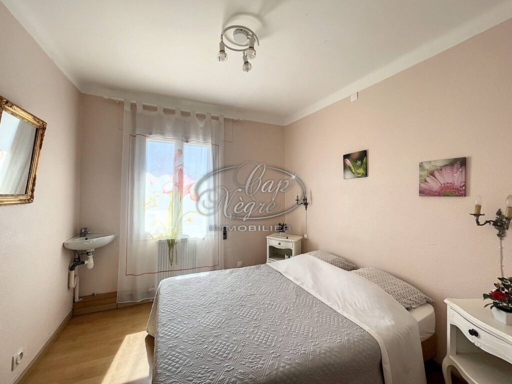 RAYOL CANADEL SUR MER – MAISON DE CHARME – NR pièces – 5 chambres – 181 m²