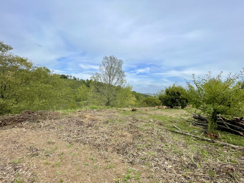 Vente d’un terrain à bâtir de 1030m2 avec vue dégagée – 1030 m²