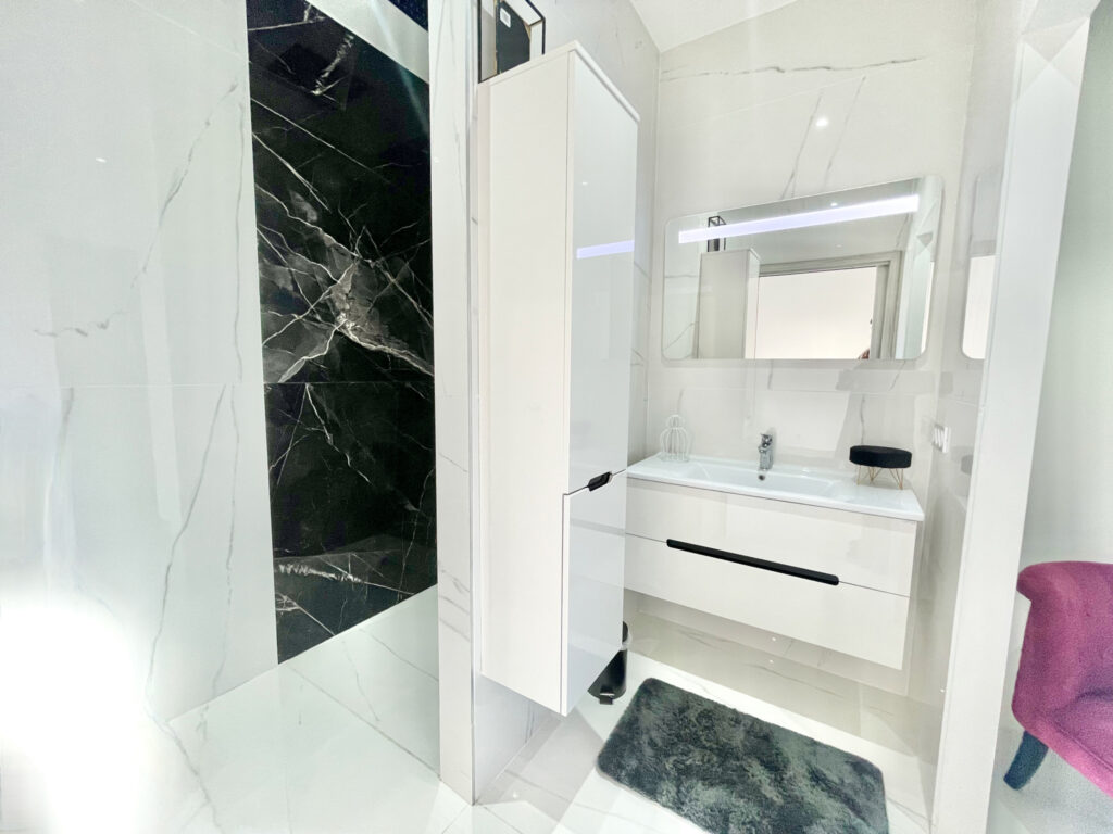 VILLA DE PRESTIGE – 6 pièces – 4 chambres – 273 m²