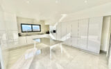 VILLA DE PRESTIGE – 6 pièces – 4 chambres – 273 m²