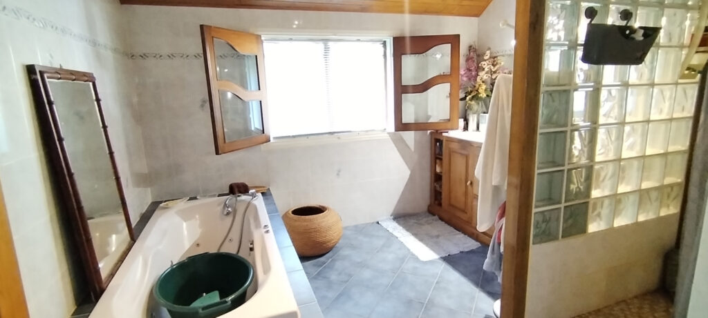 Direct immobilier, à vendre : Maison F9 285 m2 LA POSSESSION – 9 pièces – 6 chambres – 285 m²