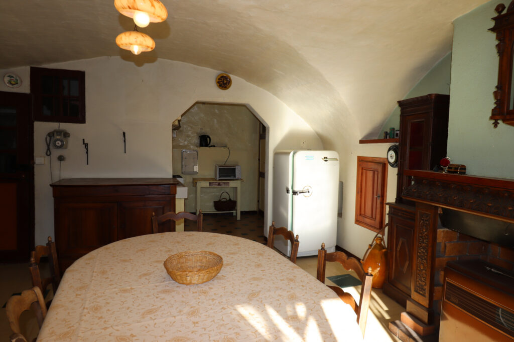 Belle Maison de village Plein sud – Très belle vue dégagée – 9 pièces – 5 chambres – 168 m²