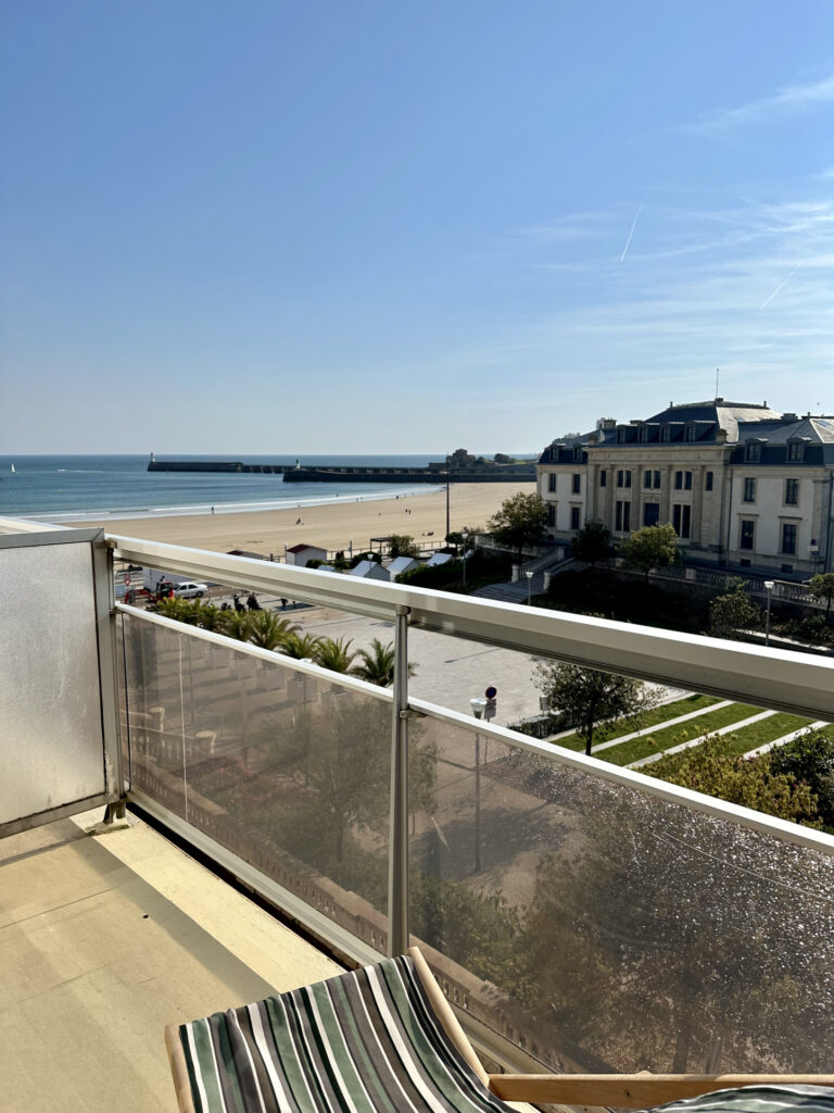 LOUP – vue dégagée sur le Palais et la Mer – 1 pièce – NR chambres – 29.33 m²