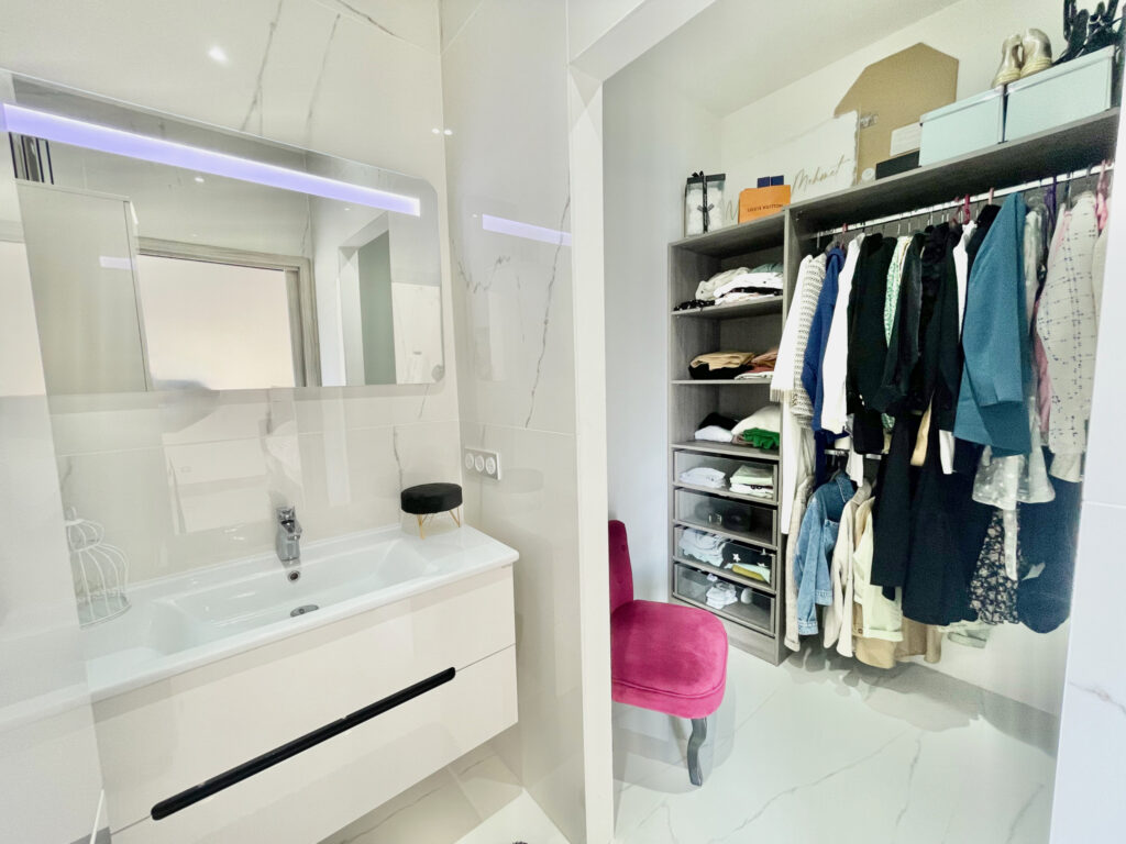 VILLA DE PRESTIGE – 6 pièces – 4 chambres – 273 m²