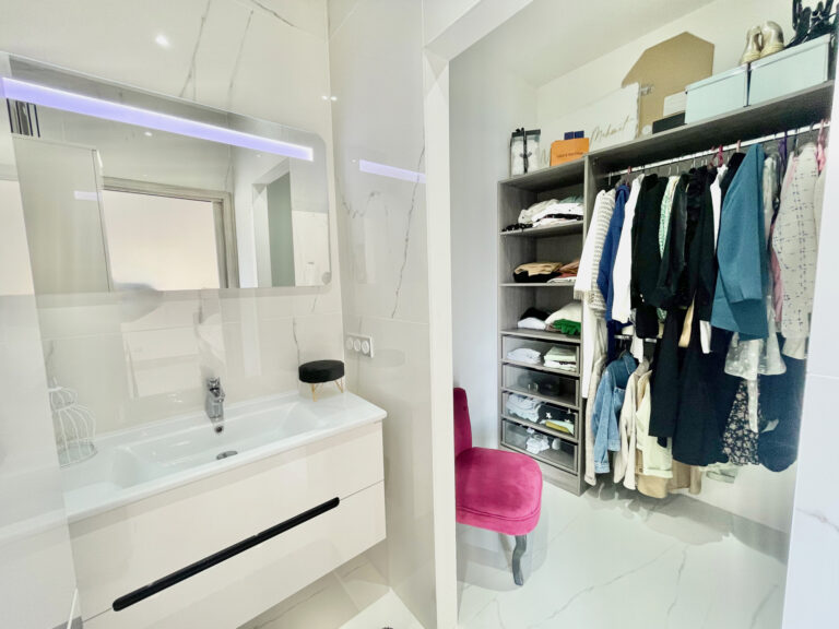 VILLA DE PRESTIGE – 6 pièces – 4 chambres – 273 m²