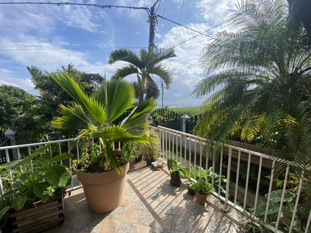 Maison de type 8 sur Saint-Pierre – 8 pièces – 6 chambres – 177 m²