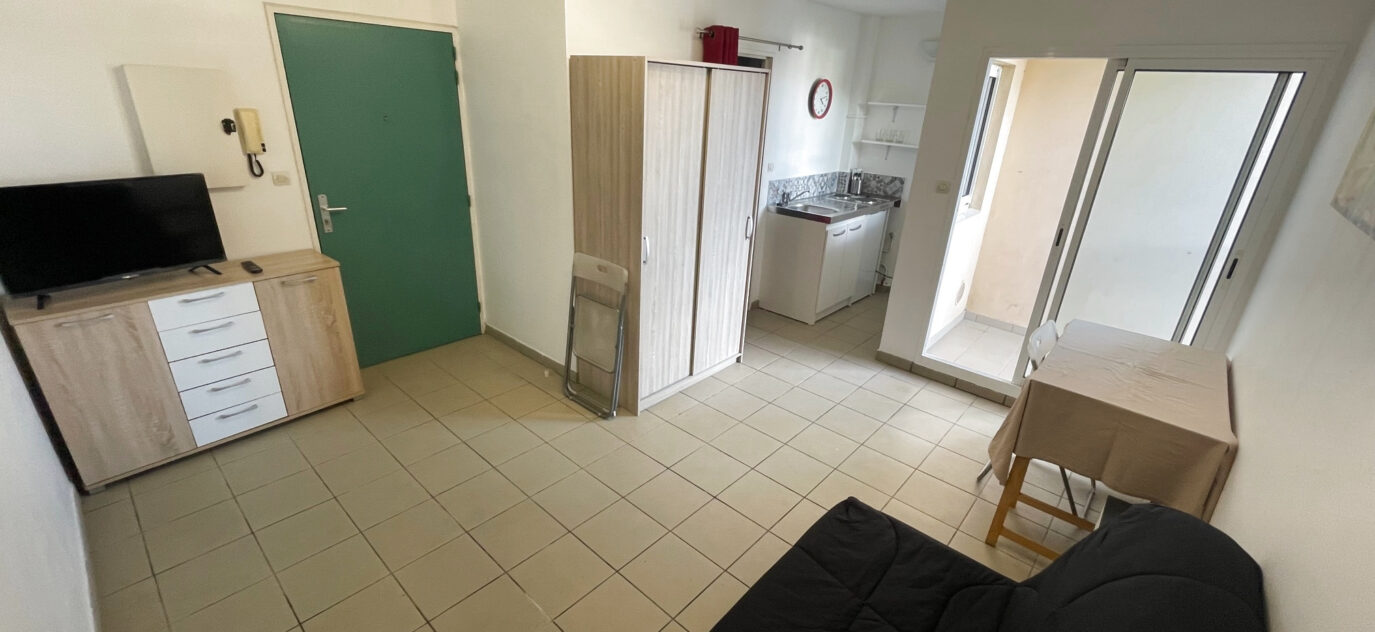 Direct immobilier, à vendre : STUDIO 19 m2 Saint-Denis, Cent – 1 pièce – NR chambres – 19 m²
