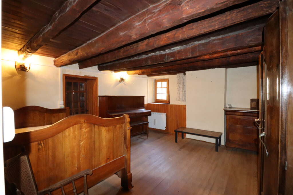 Belle Maison de village Plein sud – Très belle vue dégagée – 9 pièces – 5 chambres – 168 m²