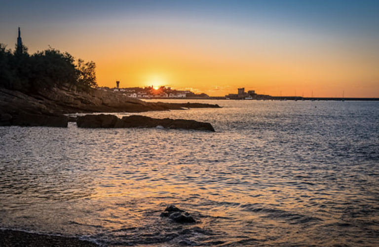 APPARTEMENT 95M2, VUE OCÉAN ET BAIE DE L’UTXIN – 4 pièces – 3 chambres – 94 m²